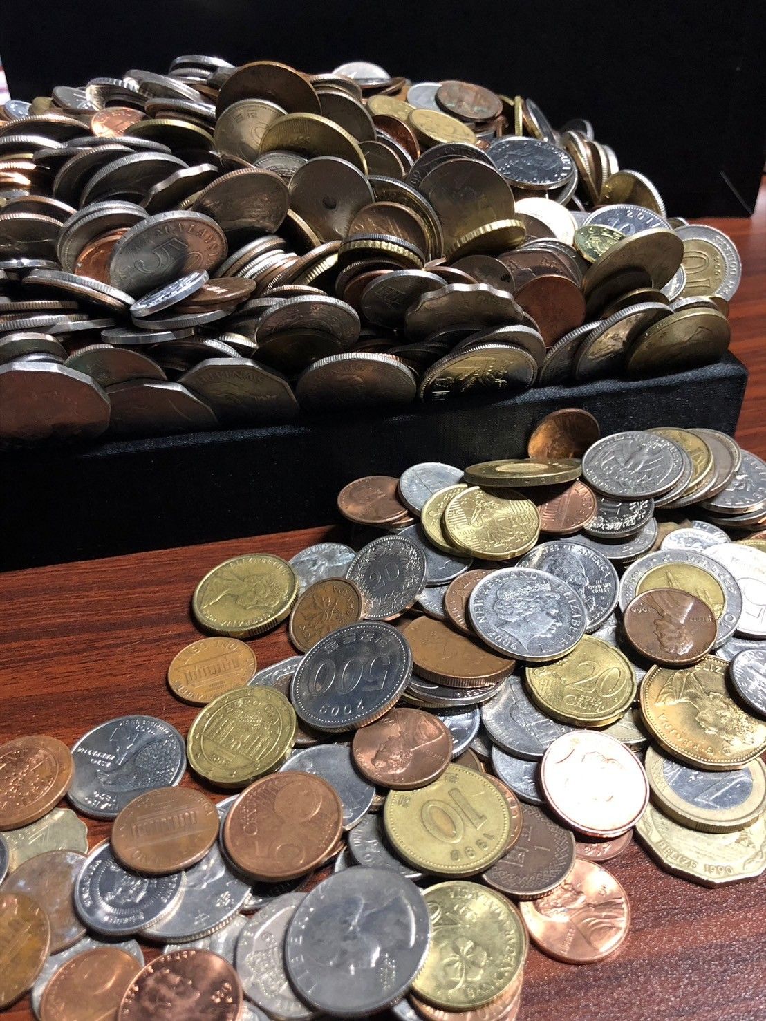 大量の海外コインをお買取り! - 買取専門店こやし屋