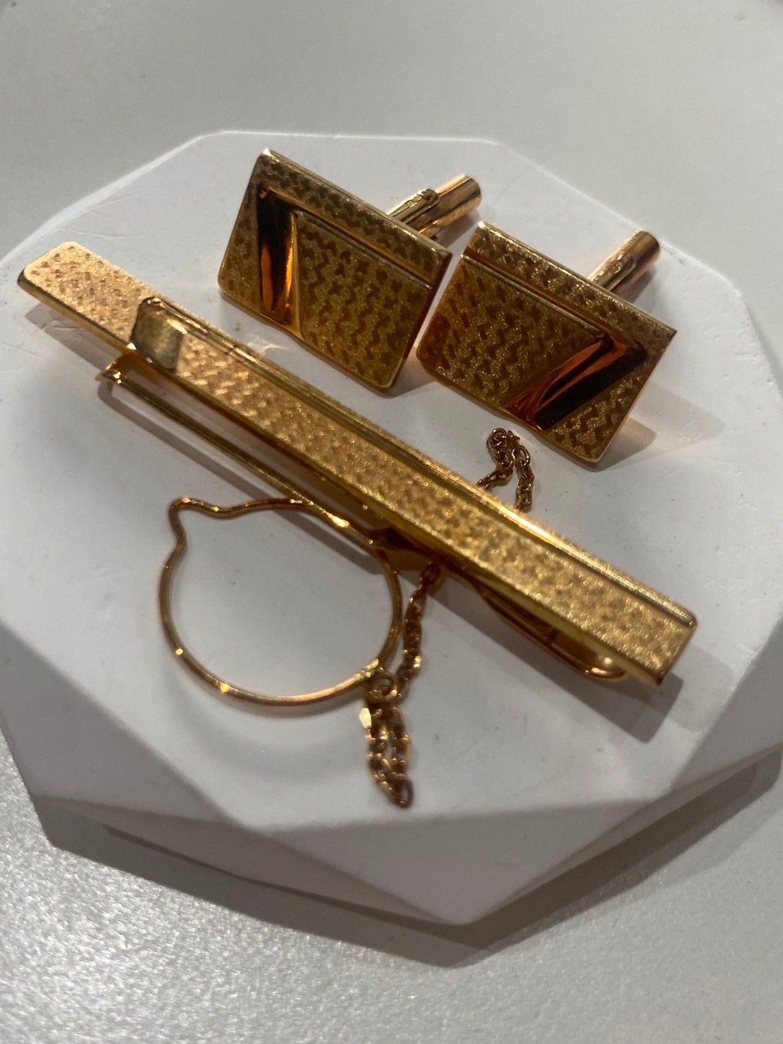 【１円スタート】　アクセサリー&カフス 超お得な大量7ｋｇまとめ売り!! パール/赤サンゴ ダンヒル/YSL SALE，大得価 ○ 売り切りアクセサリー大量！総重量約7kgオーバー