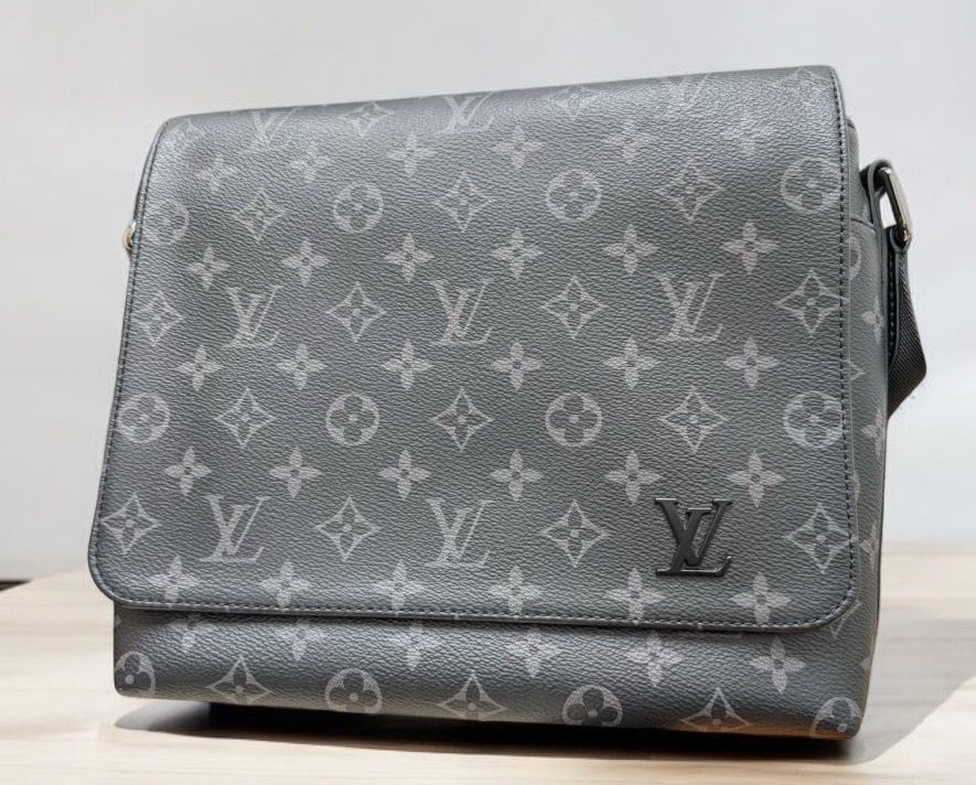 LOUIS VUITTON】ルイ・ヴィトン エクリプス ディストリクト PM NM 