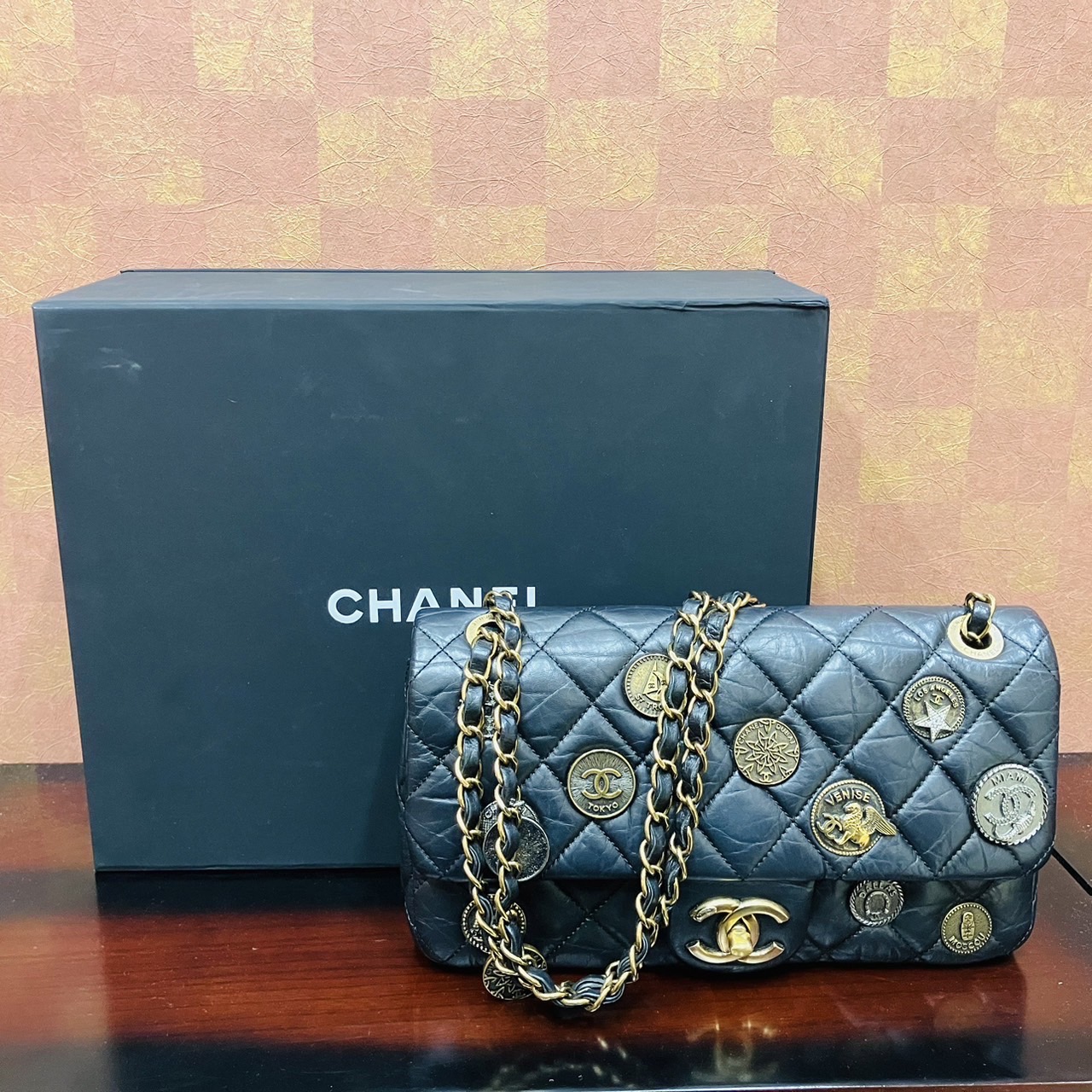 買取実績】CHANEL（シャネル）マトラッセ ワールドコインモチーフ