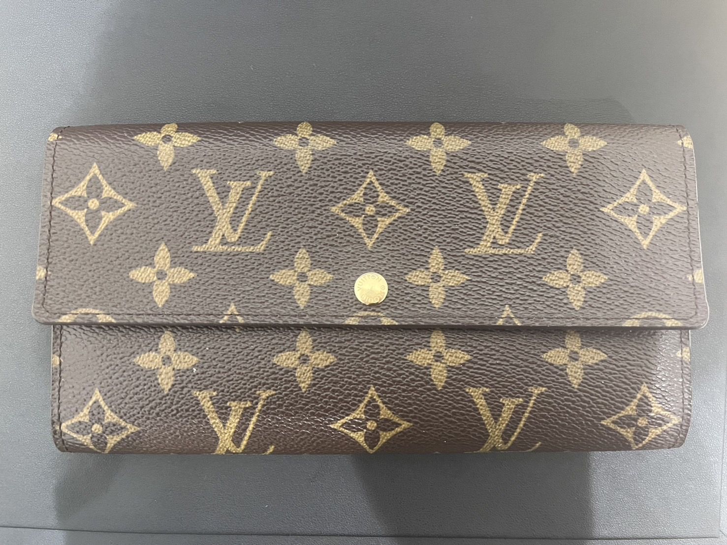 Louis Vuitton（ルイヴィトン）長財布 モノグラム 買取 - 買取専門店こやし屋