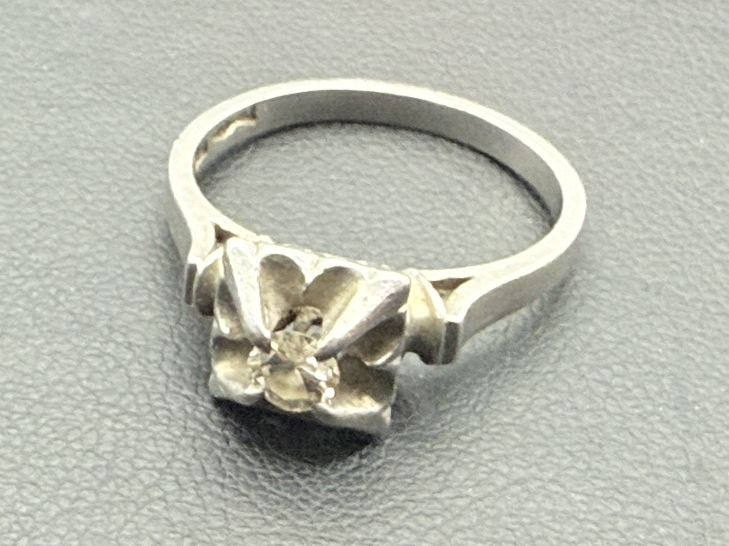 プラチナダイヤリング