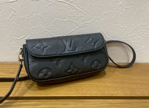 南森町　ルイヴィトン　アンプラント　高価買取