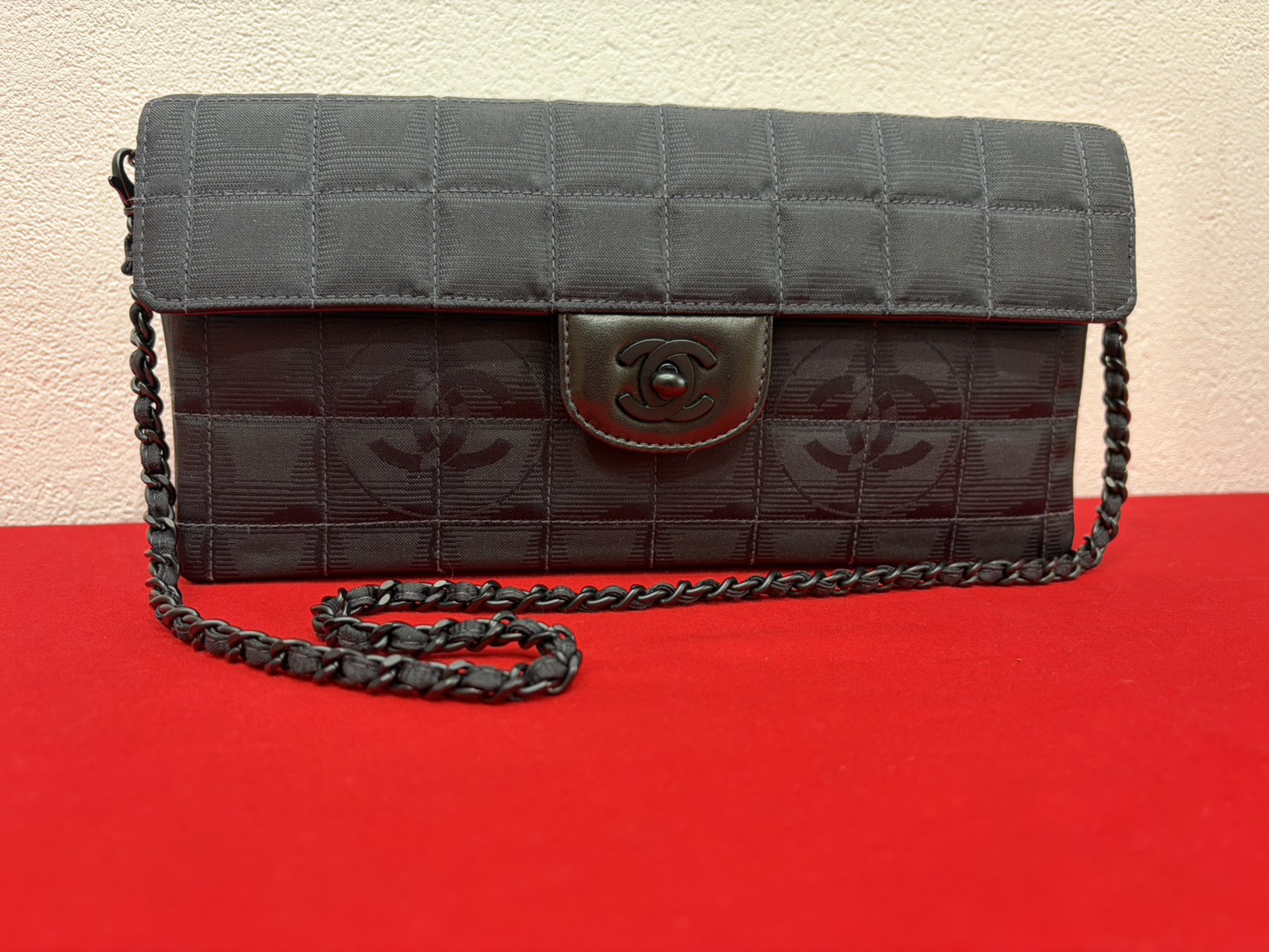 CHANELニュートラベルラインショルダーバッグを買取 - 買取専門店こやし屋