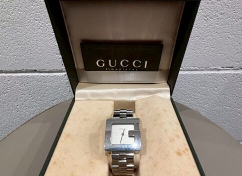梅田　グッチ　GUCCI　腕時計買取