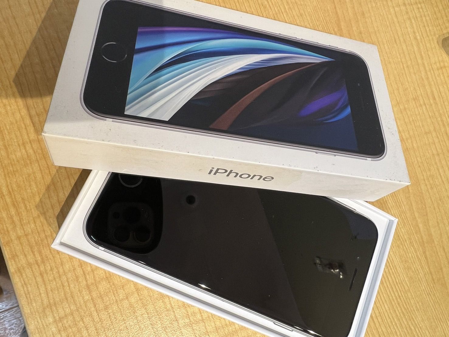 東京　杉並区　電子機器　iPhone　SE　買取　スマートフォン