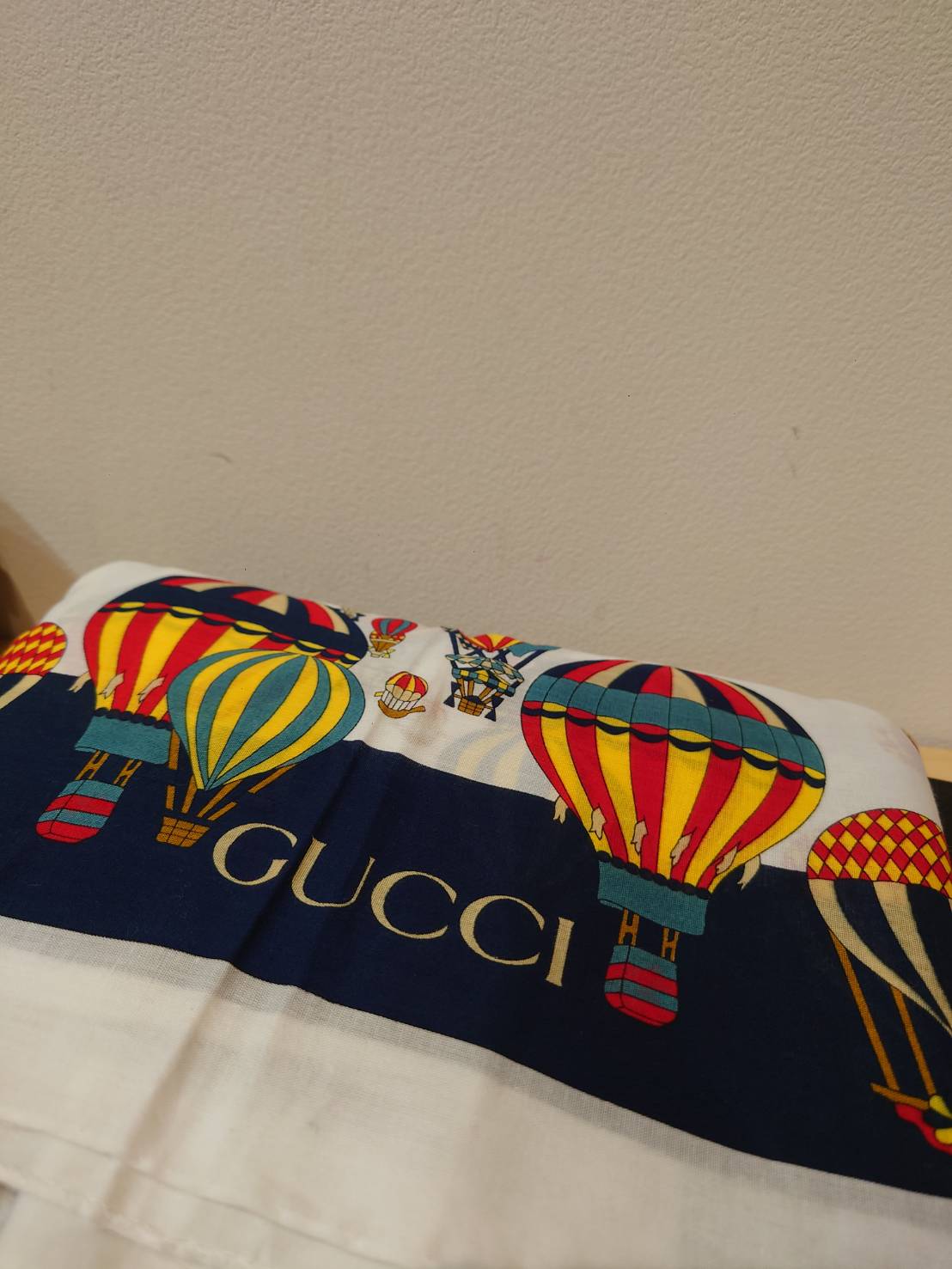 荻窪　Gucci　買取　スカーフ