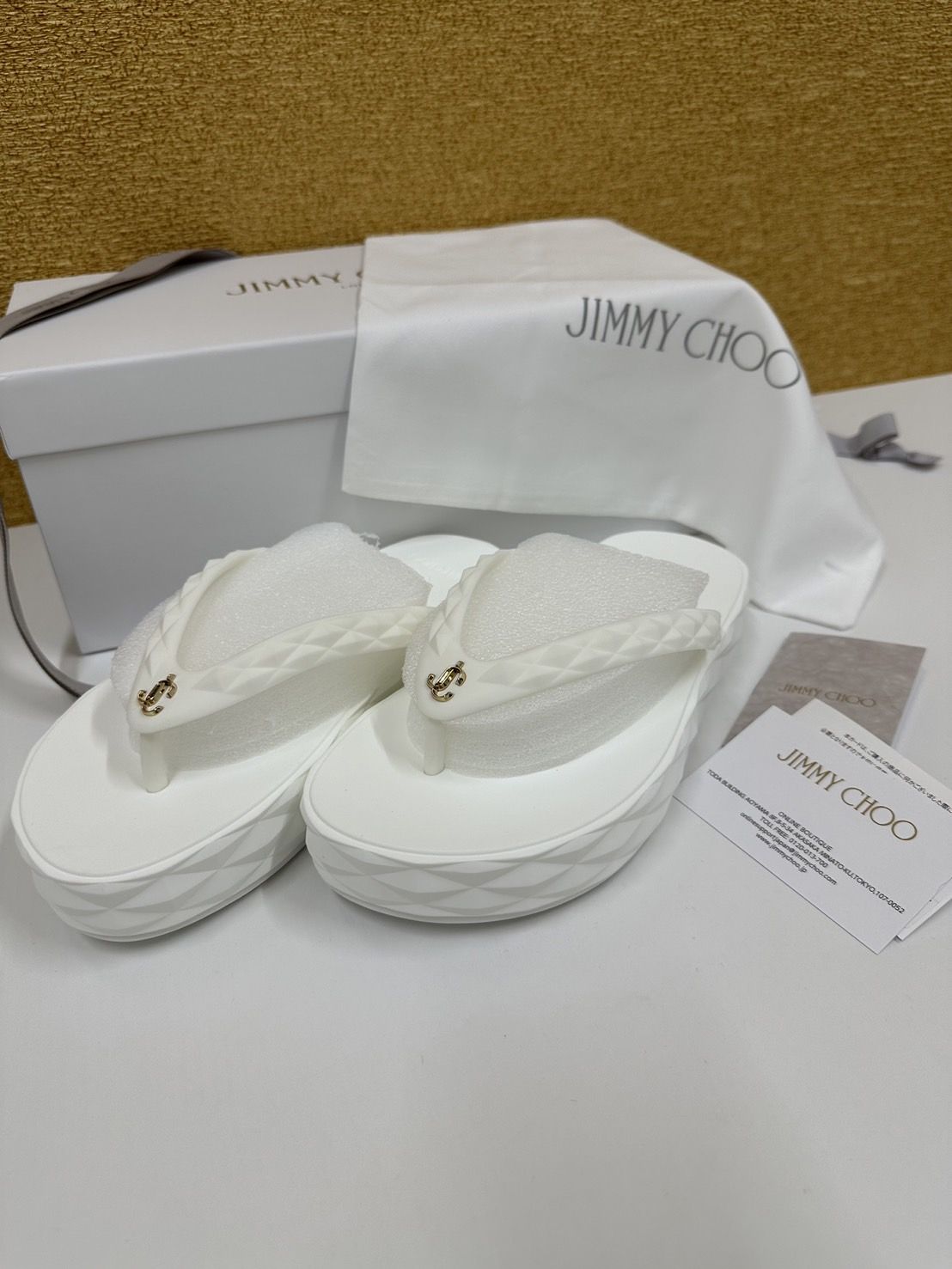 大濠公園　買取　ブランド品　ジミーチュウ