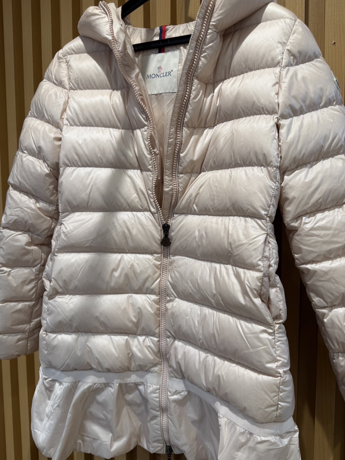 荻窪　MONCLER　フリル　NEW NADRA　買取