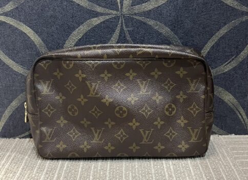 Louis Vuitton(ルイ・ヴィトン) バティニョール ヴェルティカル