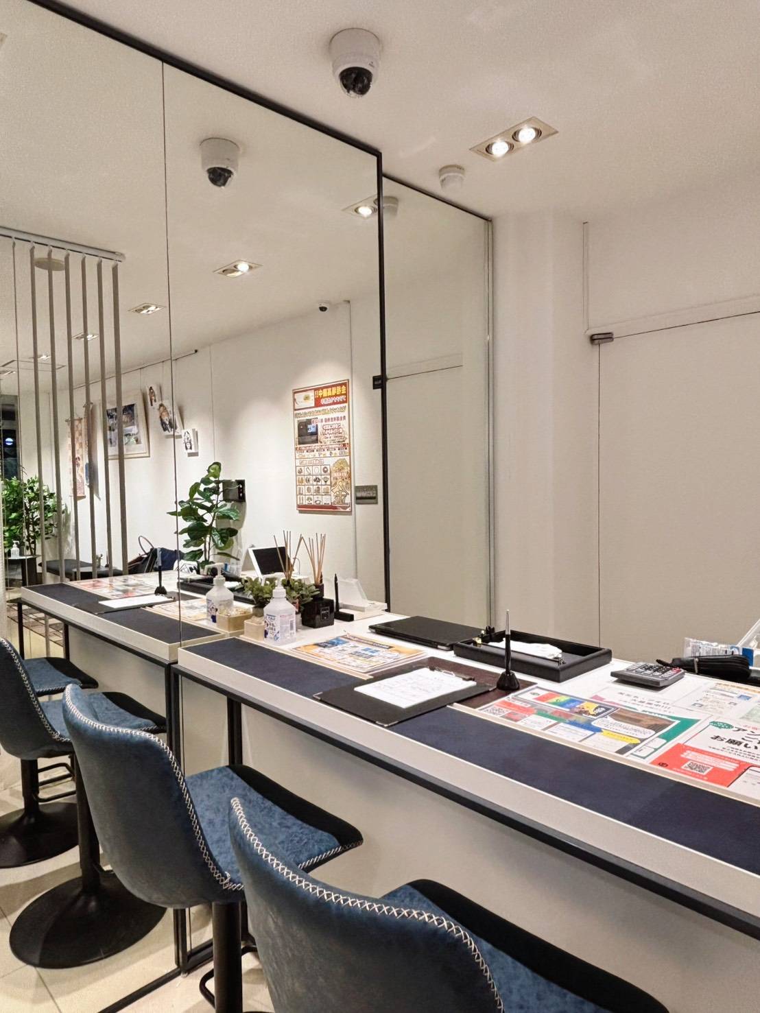 新宿店｜買取専門店こやし屋 - 新宿区のブランド貴金属買取店