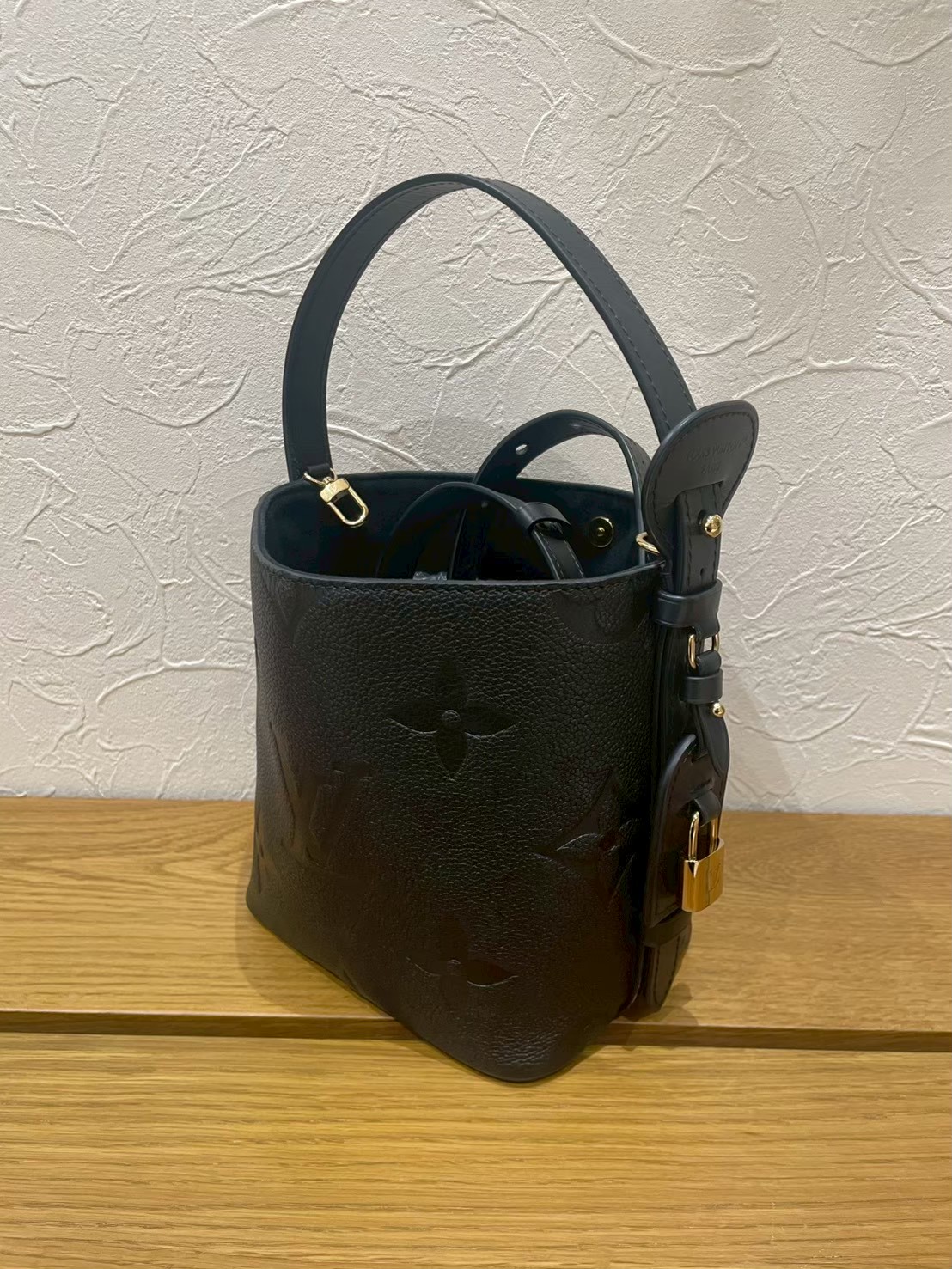 南森町　ルイヴィトン　アンプラントバッグ　高価買取