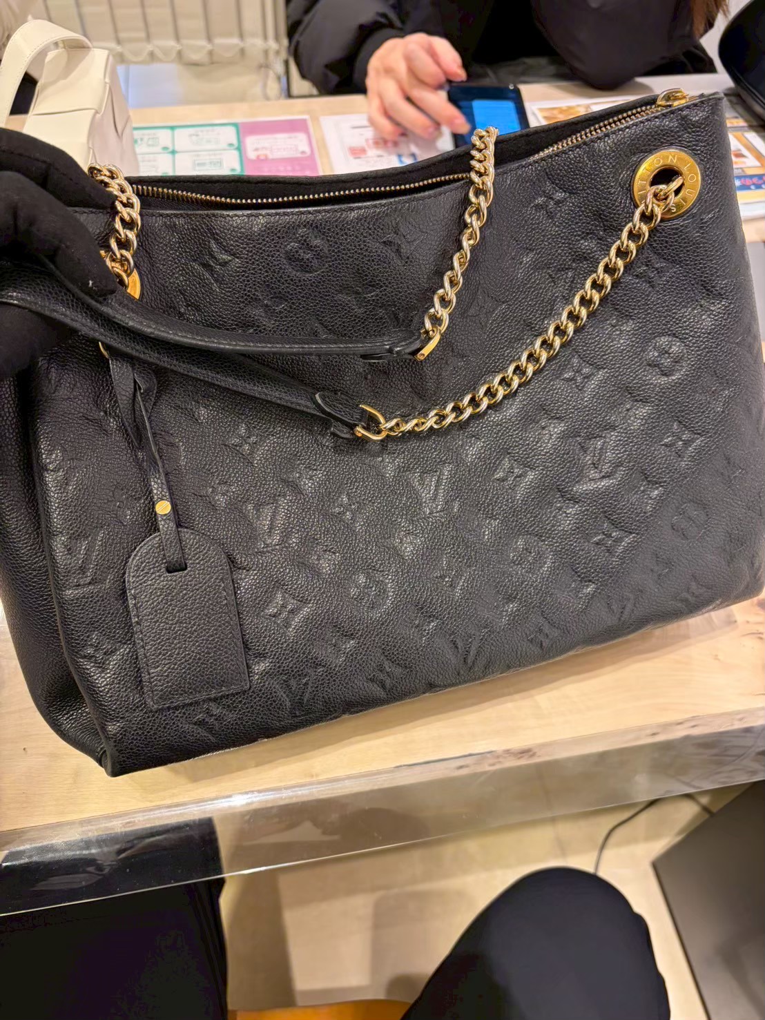 新宿　ルイヴィトン　スレンヌ　買取