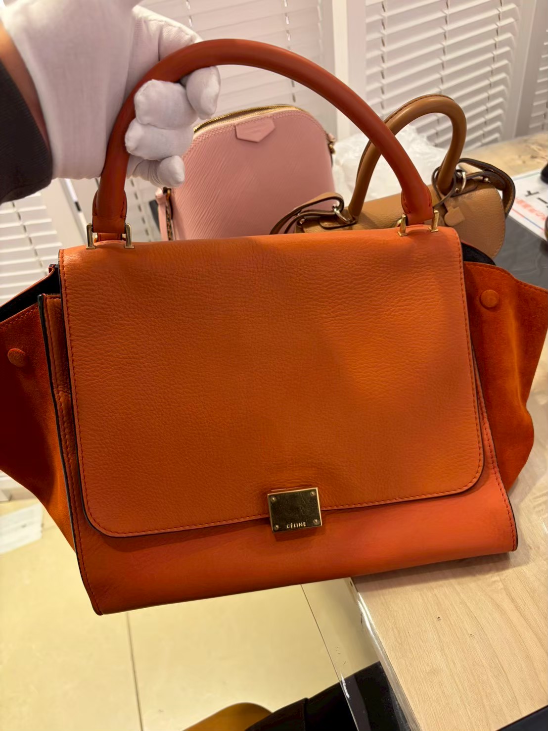 新宿　セリーヌ　バッグ　高価買取