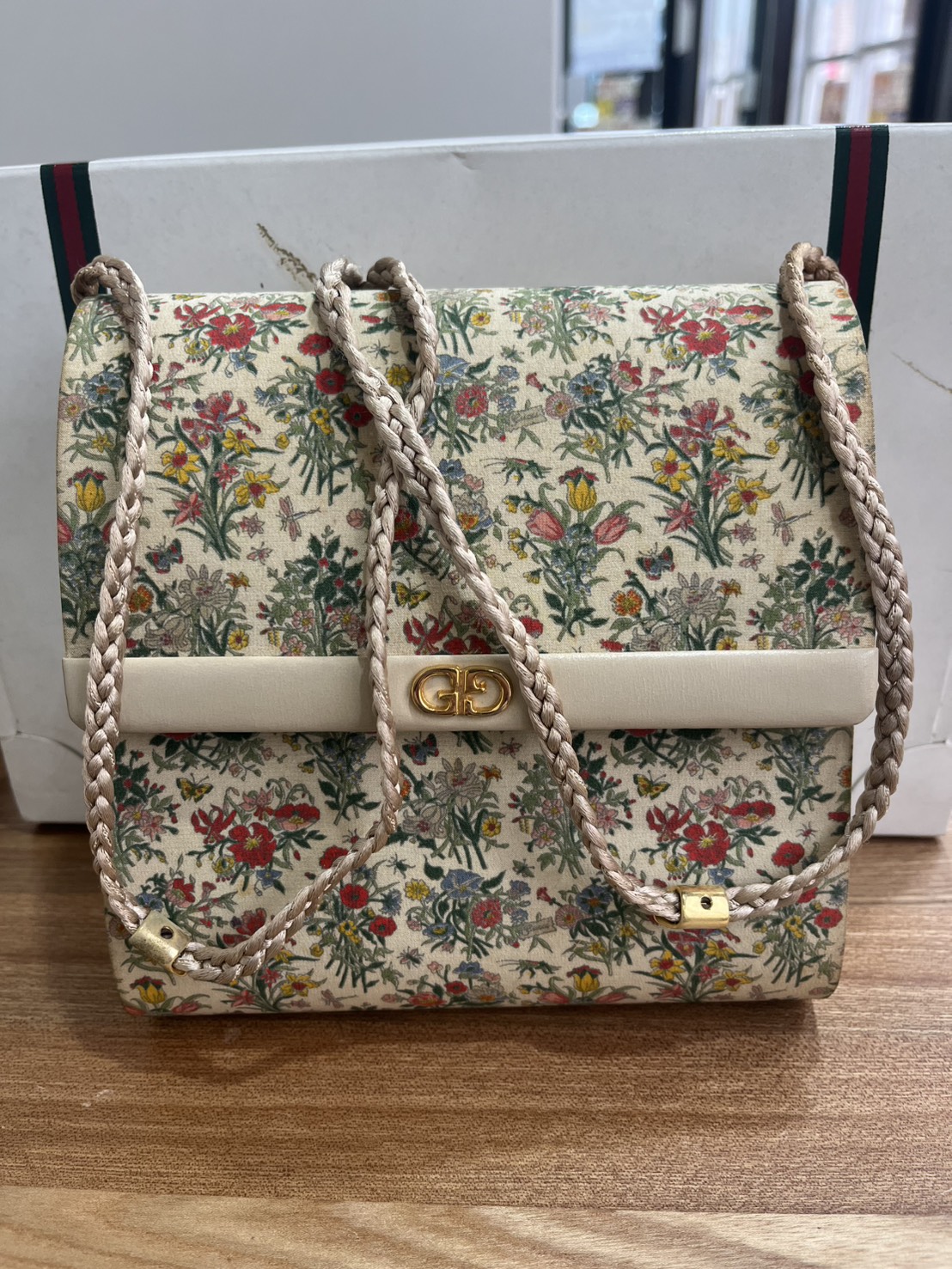 神楽坂　GUCCI（グッチ）ショルダー　OLD GUCCI