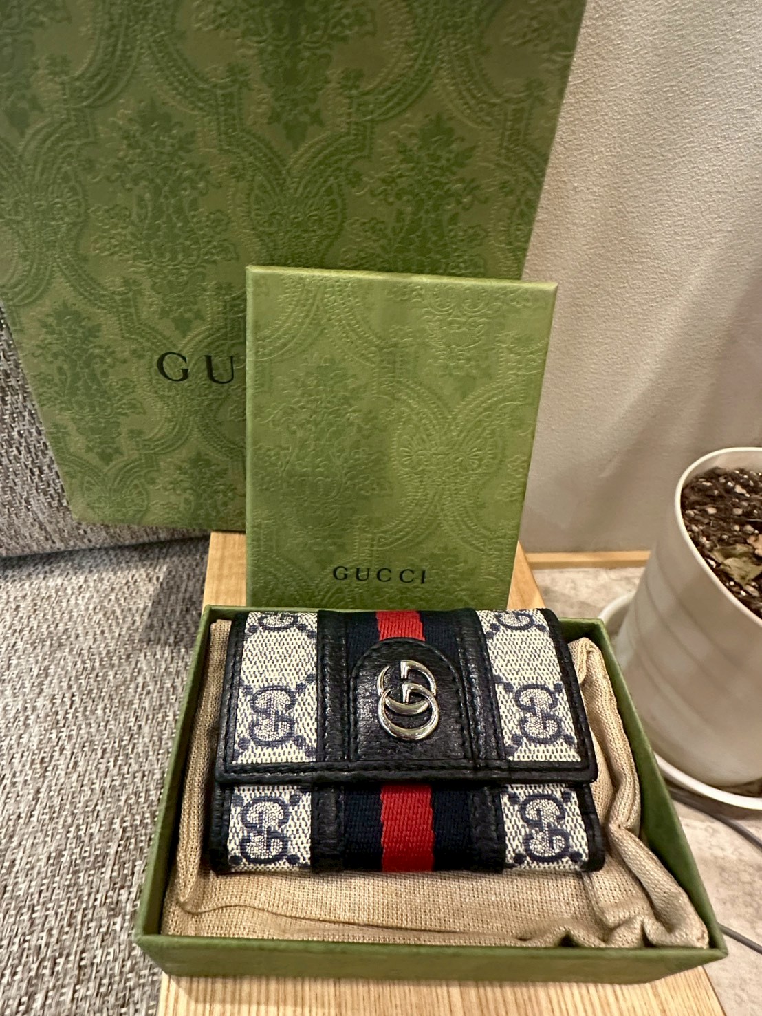 神戸元町　グッチ　財布　買取