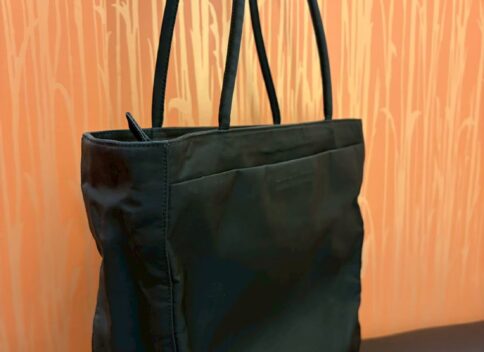 天六　プラダ　バッグ　買取