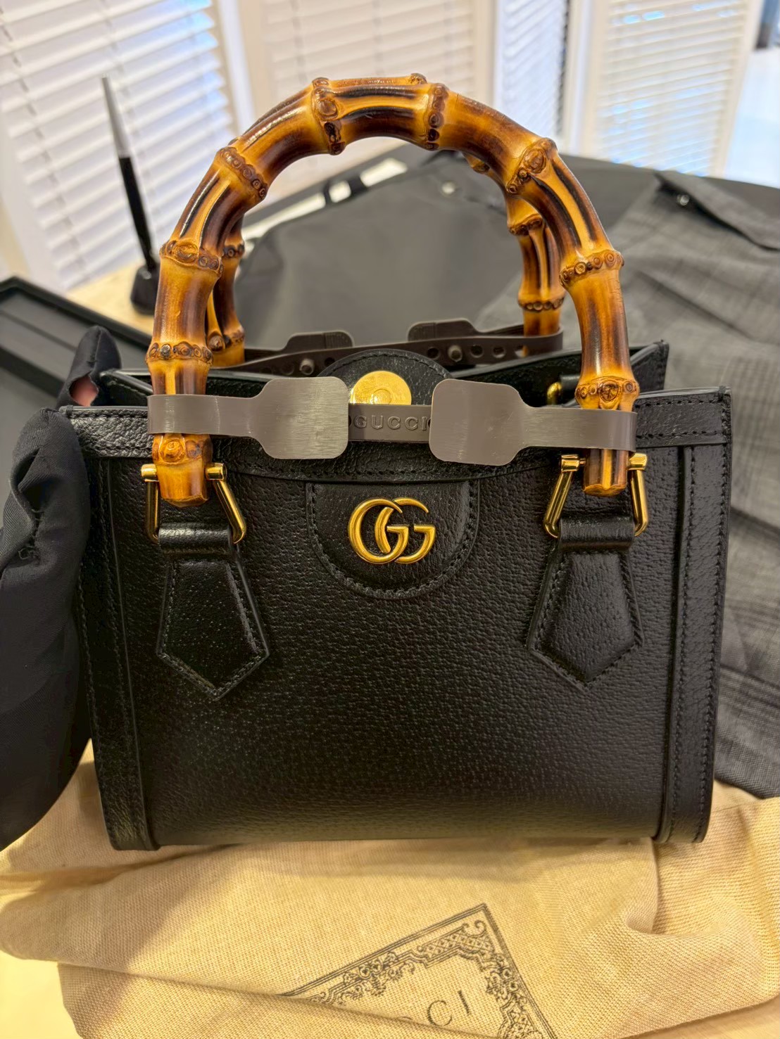 新宿　グッチ　ダイアナ　バッグ買取